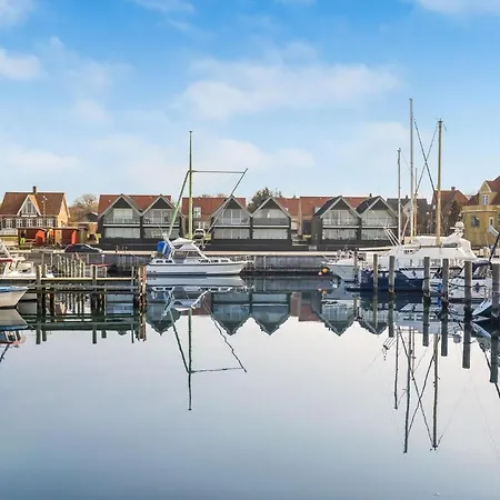 Semesterbostad 2 Bedroom Gorgeous In