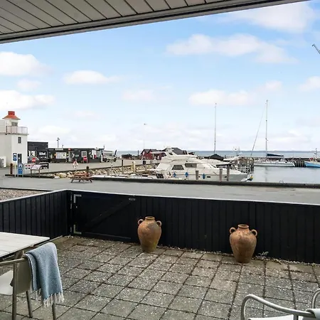 Vakantiehuis 2 Bedroom Gorgeous In *