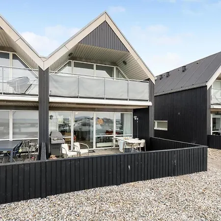 2 Bedroom Gorgeous In